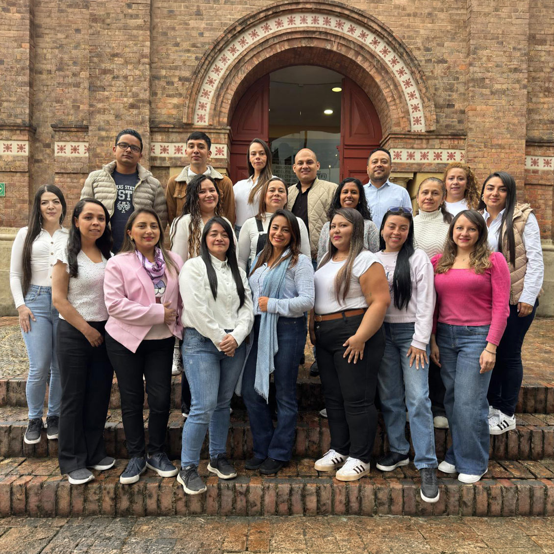 imagen-servicio-de-viajes-uniandes-equipo-v3